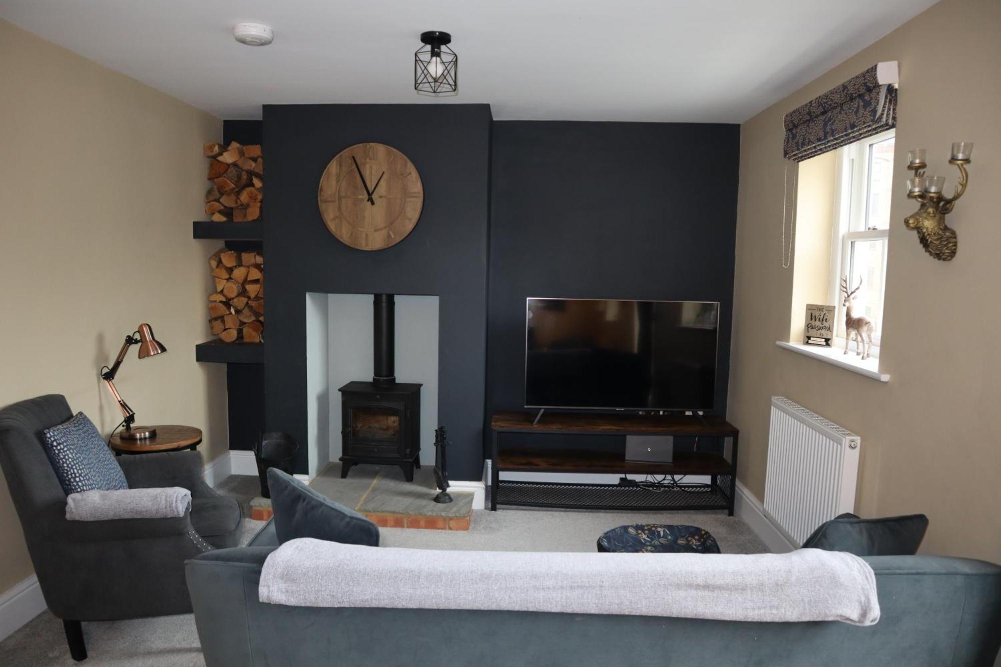 Canal View Cottage With Log Fire & Parking Blisworth Exteriör bild